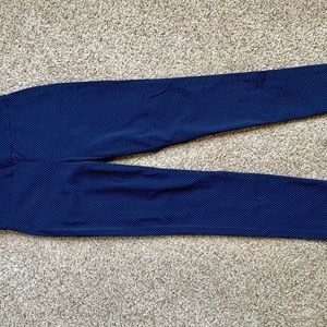 Navy dotted skinny ankle pants size 6.